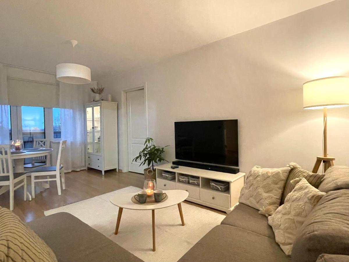 Keskuse Apartment With A Balcony Haapsalu Bagian luar foto
