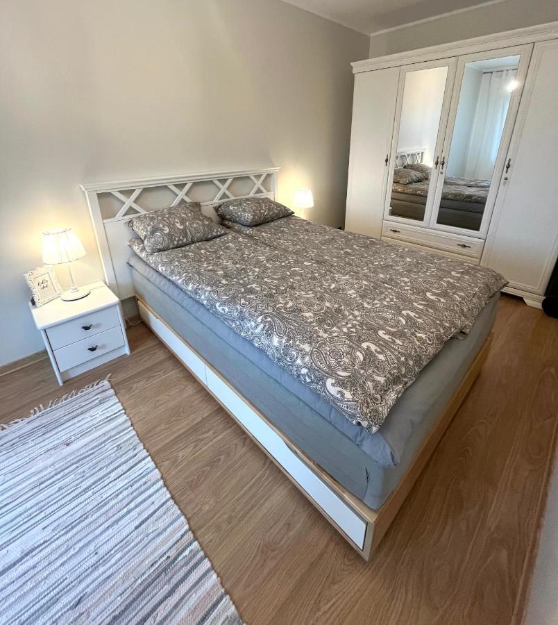 Keskuse Apartment With A Balcony Haapsalu Bagian luar foto